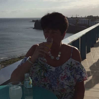 Profile Picture of Carol Hardman (@carolHardman15) on Twitter