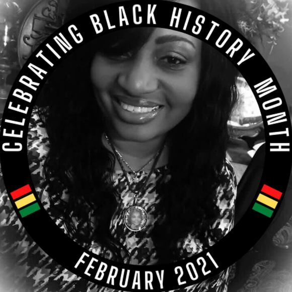 Profile Picture of Yolanda Crowe (@yolandaycr) on Poshmark