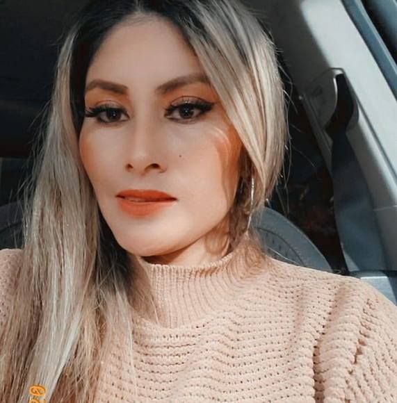 Profile Picture of Lucero Carreon (@lucero_carreon) on Poshmark