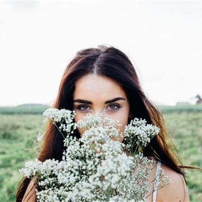 Profile Picture of Elsa Jones (@swfbtkcerfh) on Tiktok
