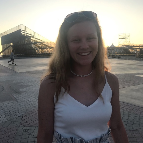 Profile Picture of Piper Isgrig (@pipisgrig) on Poshmark