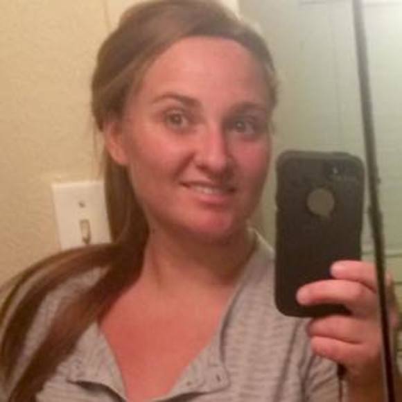 Profile Picture of Heather Zapp (@xoxome2) on Poshmark