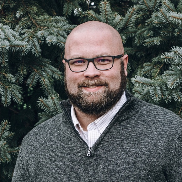 Profile Picture of Jared Springer (@jaredspringer) on Poshmark