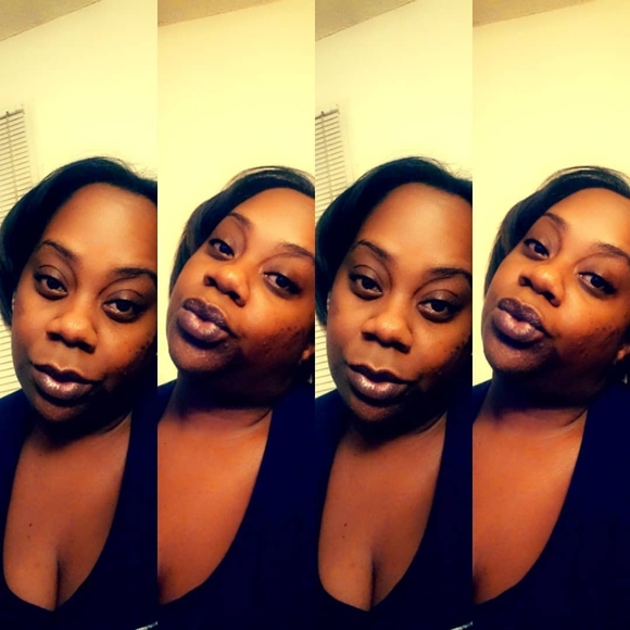 Profile Picture of Chaverity Hawkins (@cheviladi) on Poshmark