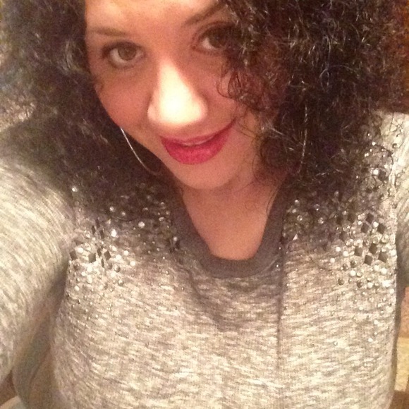 Profile Picture of Andrea Repasky (@andrear1130) on Poshmark