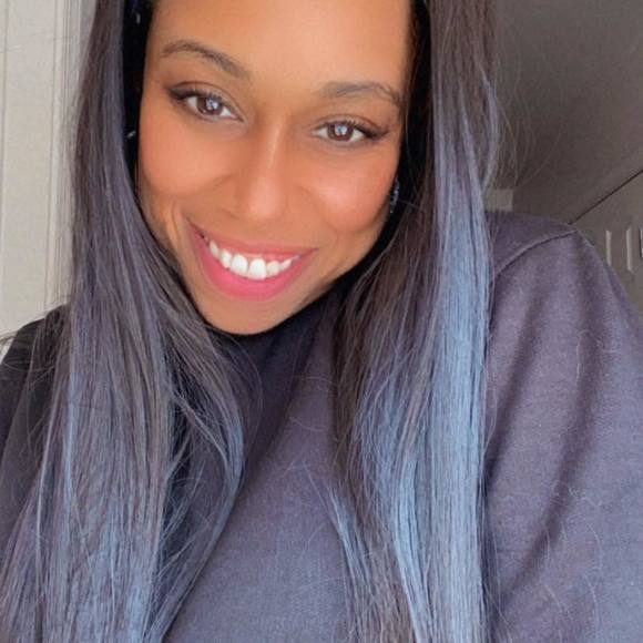 Profile Picture of Rahma Rahman (@rahmabibi) on Poshmark