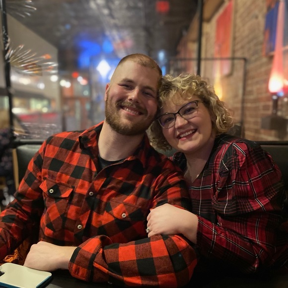 Profile Picture of Alexis Salser (@lexiebear52) on Poshmark