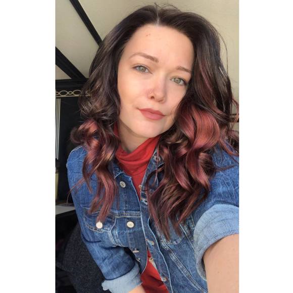 Profile Picture of Miranda Singleton (@mlsingl8) on Poshmark