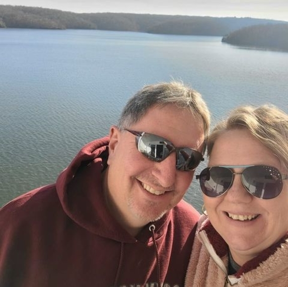 Profile Picture of Karen Mesler (@karenmesler) on Poshmark