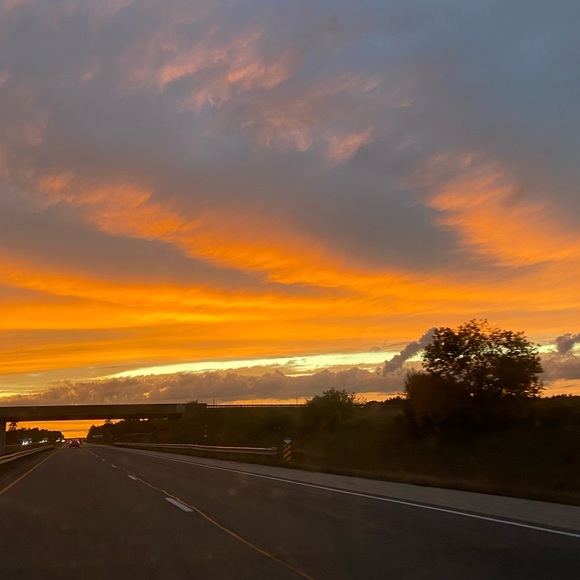 Profile Picture of Alenna Tchakerian (@alennat) on Poshmark