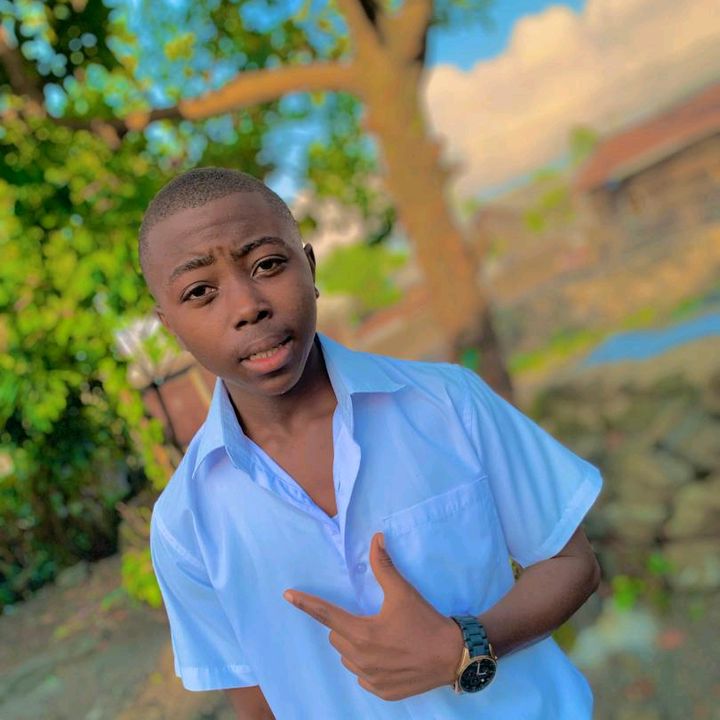 Profile Picture of Nathanaël Mbangutse (@nathanal.mbanguts) on Tiktok