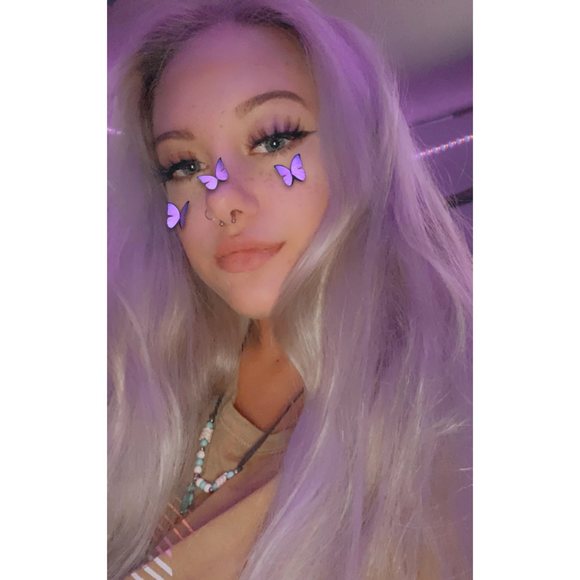Profile Picture of Alexis Stegall (@alexis_stegall) on Poshmark