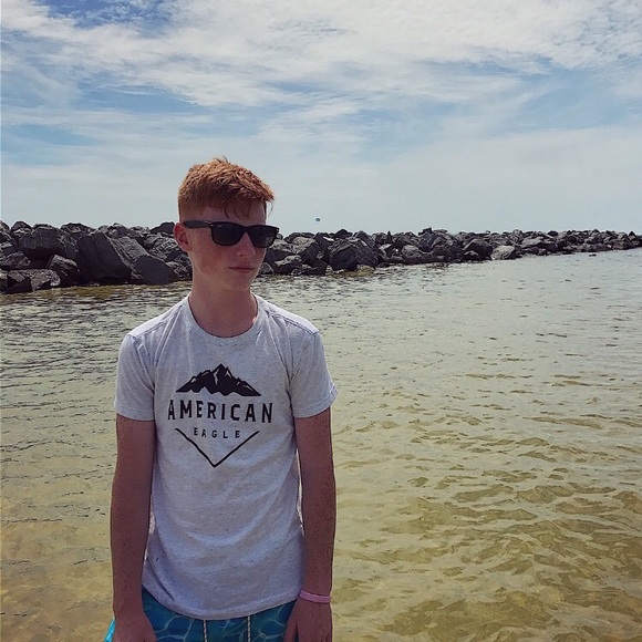 Nolan Phillips - Poshmark Profile Picture of Nolan Phillips (@nphillips02) on Poshmark