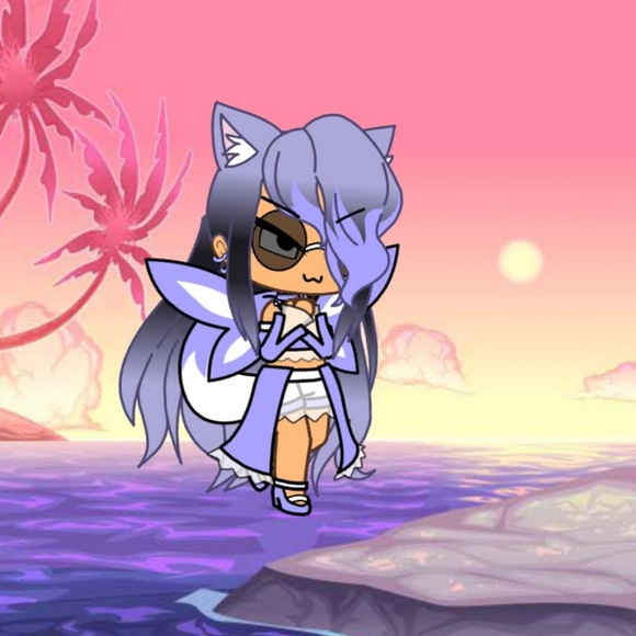 Profile Picture of Robin Sprowl (@gavngrace0428) on Poshmark