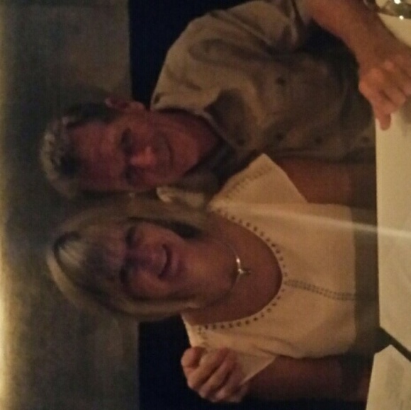 Profile Picture of Laurie Trinca (@ltrinca) on Poshmark