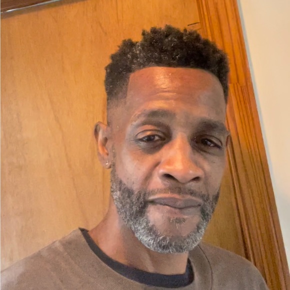 Profile Picture of John Mckeithan jr (@johnmckeitha547) on Poshmark