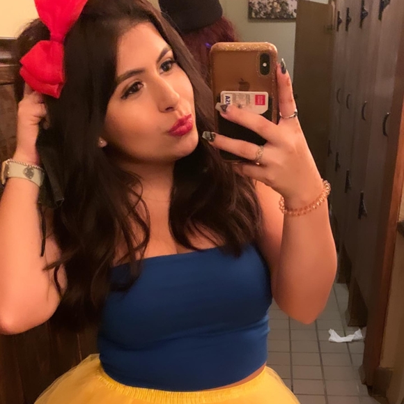 Profile Picture of Ada Reyes (@adareyes10) on Poshmark