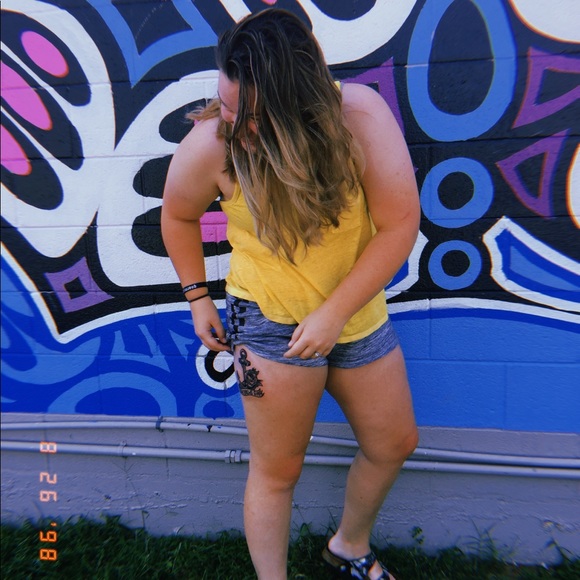 Profile Picture of Jordyn Giberti (@jogibs) on Poshmark