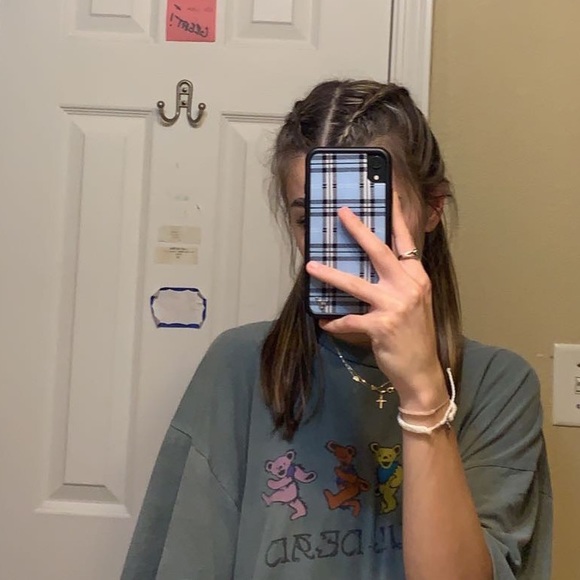 Profile Picture of Audrey Huckabay (@audreyhuck) on Poshmark