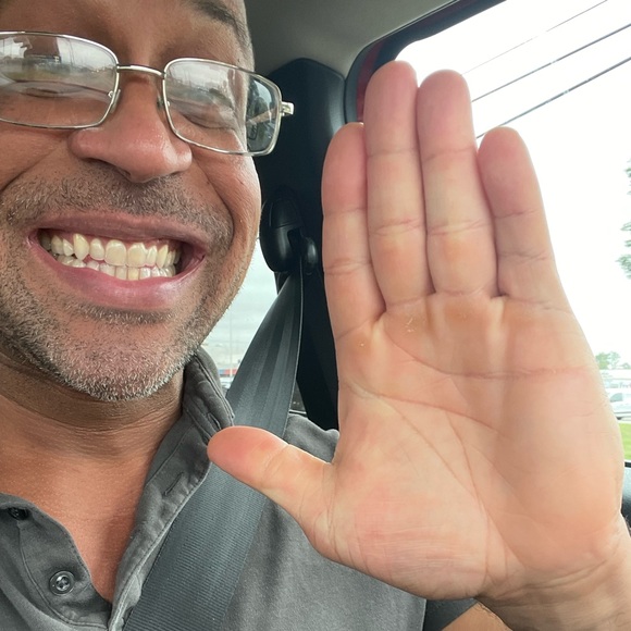 Moses Tribbey - Poshmark Profile Picture of Moses Tribbey (@tribbey79) on Poshmark