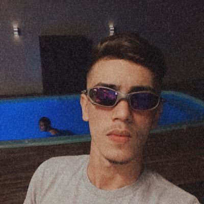 Profile Picture of  🤬 (@richardzinn_) on Twitter