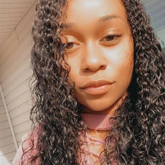 Profile Picture of Lonnesha Wilson (@lonnesha17) on Poshmark