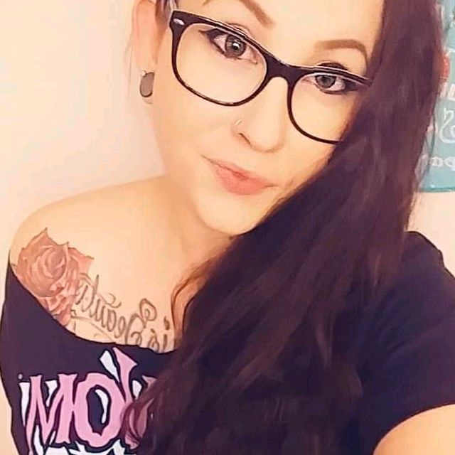 Profile Picture of kitty❤ (@@krystalklein5) on Tiktok