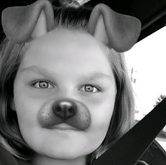 Hally Gochnour - Poshmark Profile Picture of Hally Gochnour (@akwardturtle) on Poshmark