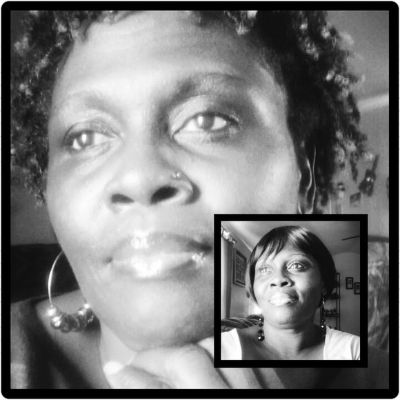 Profile Picture of Glenzola Matthews (@zolasattic) on Poshmark