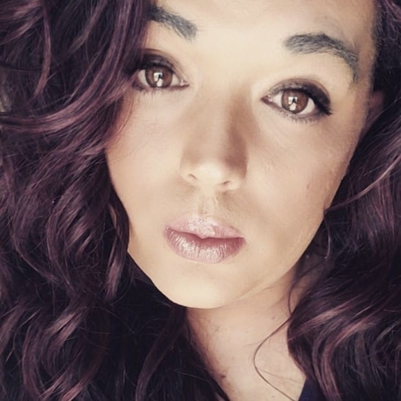 Profile Picture of Dustin Ragan (@skinztheu) on Poshmark