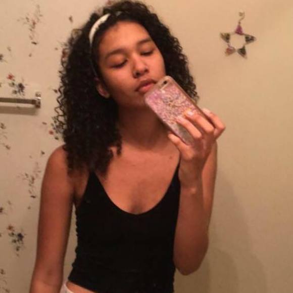 Profile Picture of Hailey Waters (@hailvvv) on Poshmark