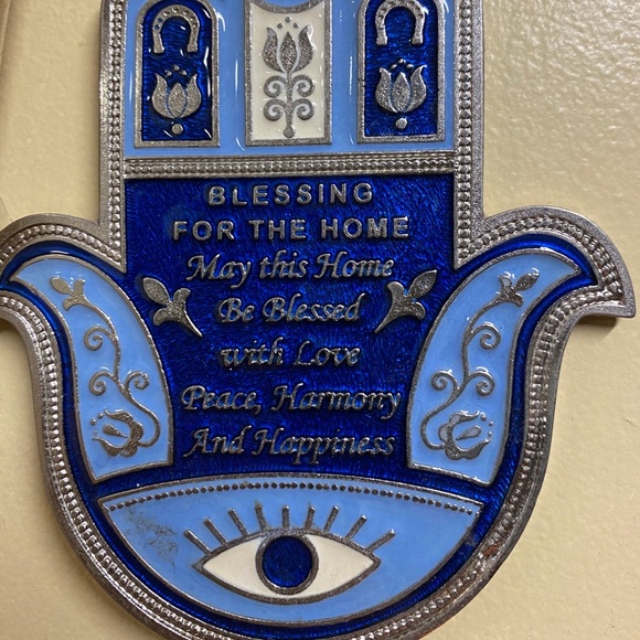 Profile Picture of Fernando Verona (@fernandoverona) on Poshmark