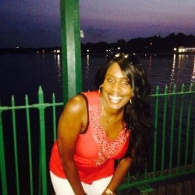 Profile Picture of Deborah Irizarry (@deborahirizarr3) on Twitter