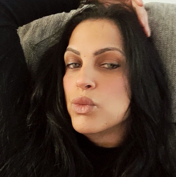 Profile Picture of Mily Delgado (@cusini) on Poshmark