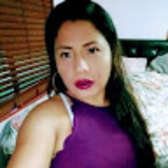 Profile Picture of Maria Mata (@mariamata825) on Poshmark