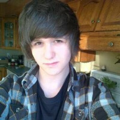 Profile Picture of Josh Hickey (@Joshua_Hickeyy) on Twitter
