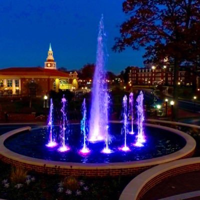 Profile Picture of Jennifer Thomas (@Madame_Thomas) on Twitter