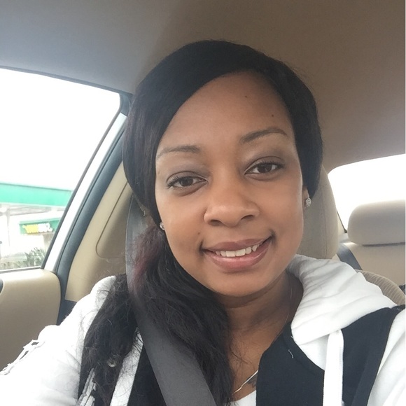 Profile Picture of Chatara Rogers (@tarababyyyyy) on Poshmark