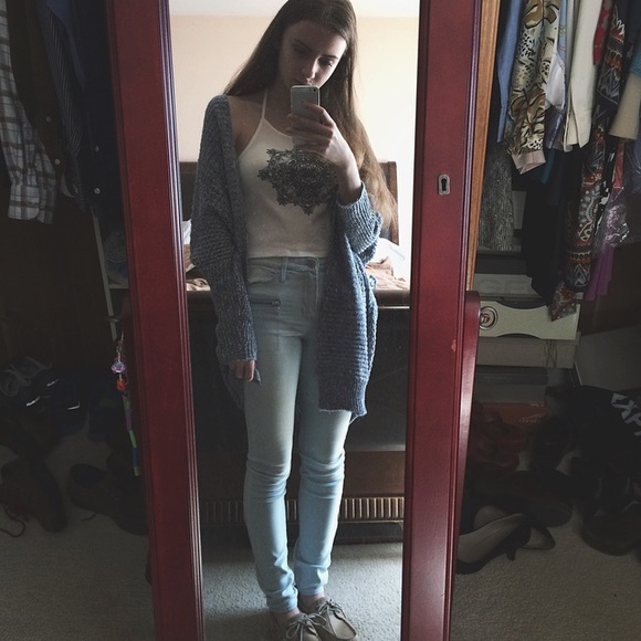 Lara Morgan - Poshmark Profile Picture of Lara Morgan (@laraalicemorgan) on Poshmark