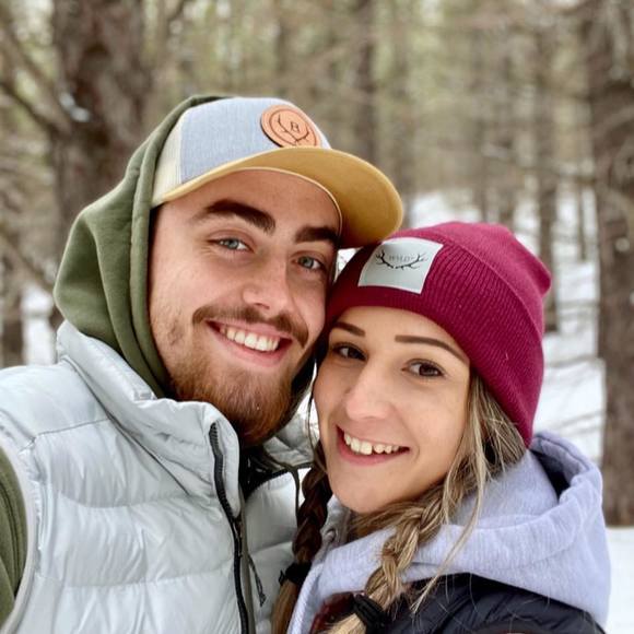 Profile Picture of Shelby Alvarez (@shelbyalvarez) on Poshmark