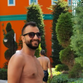 Profile Picture of Alexx Farfour (@alexx.farfour) on Facebook