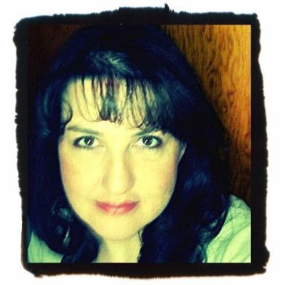 Profile Picture of Paula C Snyder (@pcdavistoo) on Twitter