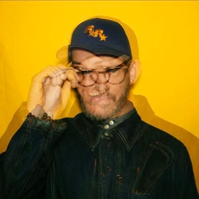 Profile Picture of Dave Kane (@davekanemusic) on Twitter