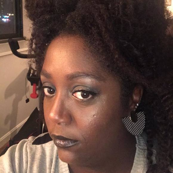 Profile Picture of Adrian Coleman (@coolfresh9) on Poshmark