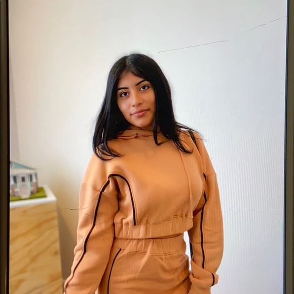 Profile Picture of Yasmin Ramirez (@yasmincx_) on Poshmark