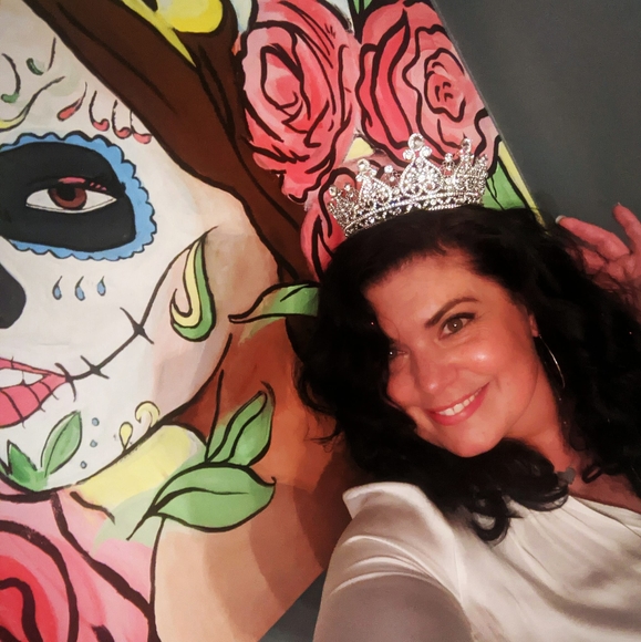 Profile Picture of Chrissy Rodriguez (@chrisrodgz) on Poshmark