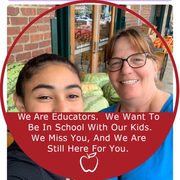 Profile Picture of Colleen Dilone (@cdilone) on Poshmark