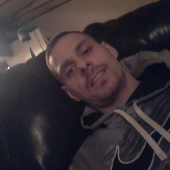 Profile Picture of Matthew Madewell (@madewell54321) on Poshmark