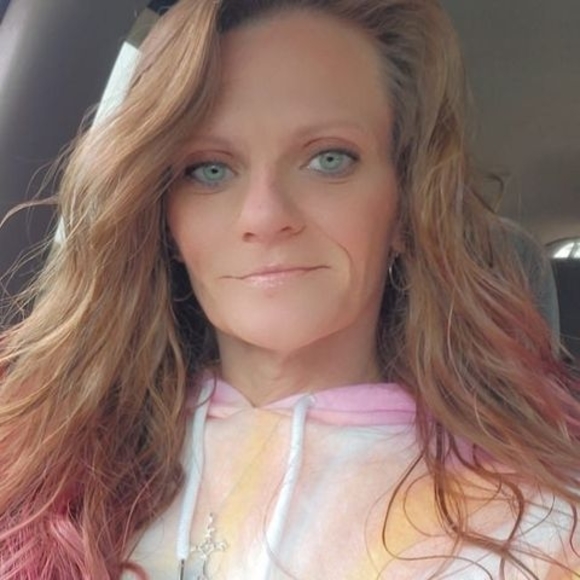 Profile Picture of Chrissy Sauer (@chrissyann1200) on Poshmark