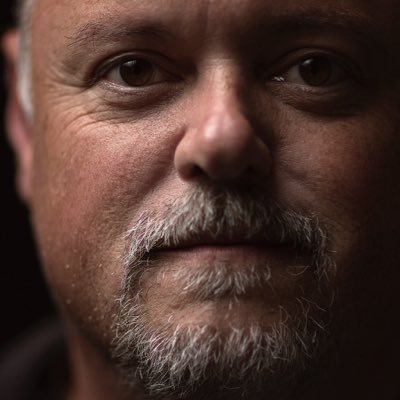 Profile Picture of Robbie Evans (@robbieevans) on Twitter